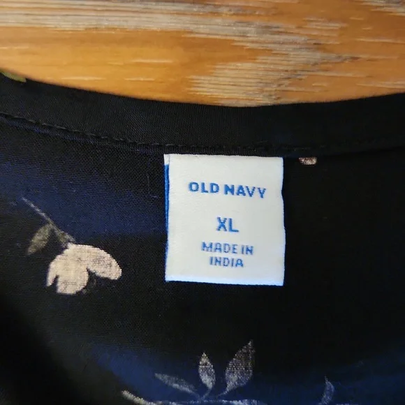 Old Navy Black Dress with White Floral Design ,XL - Picture 2 of 3